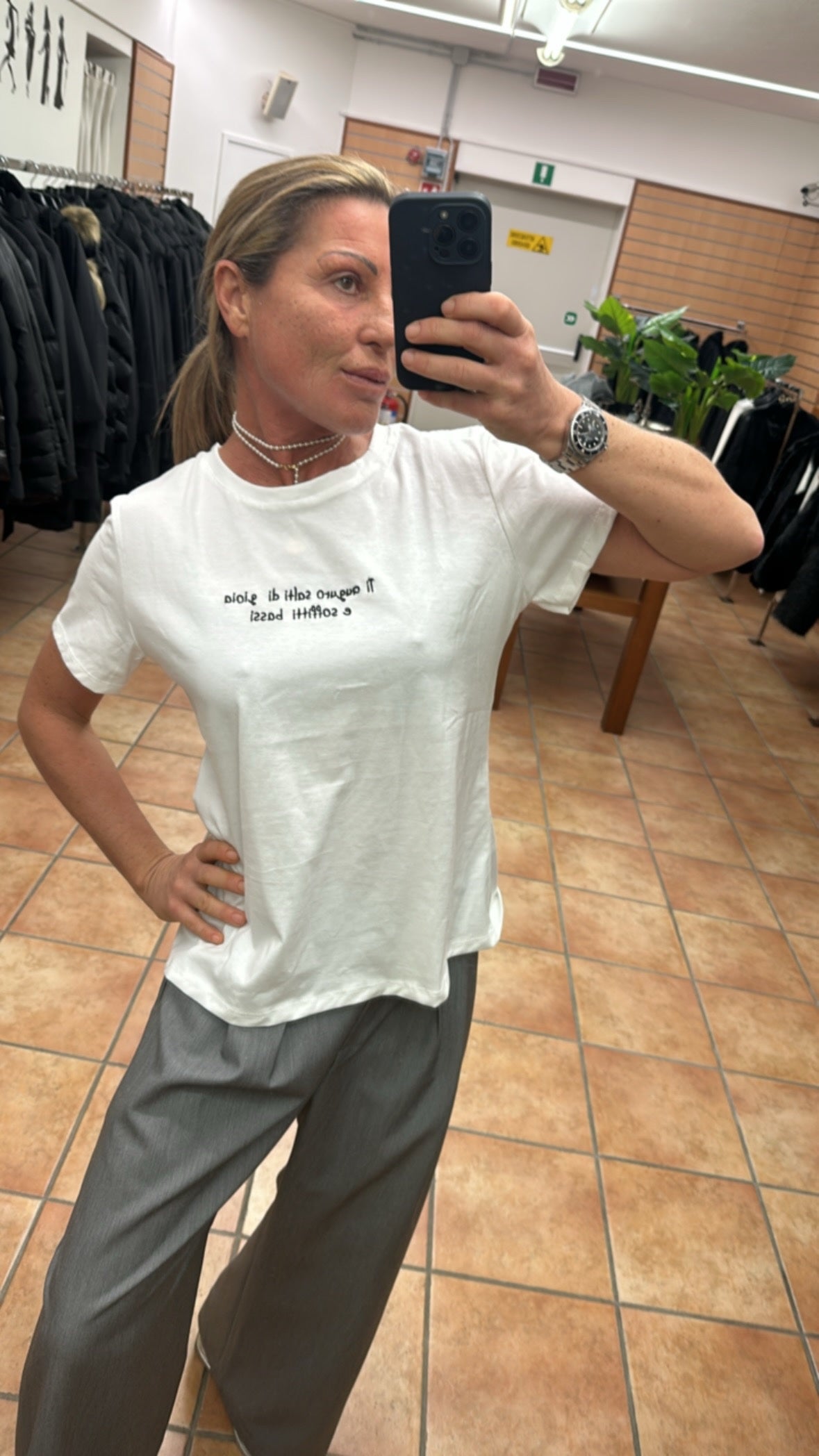 T-shirt con scritte
