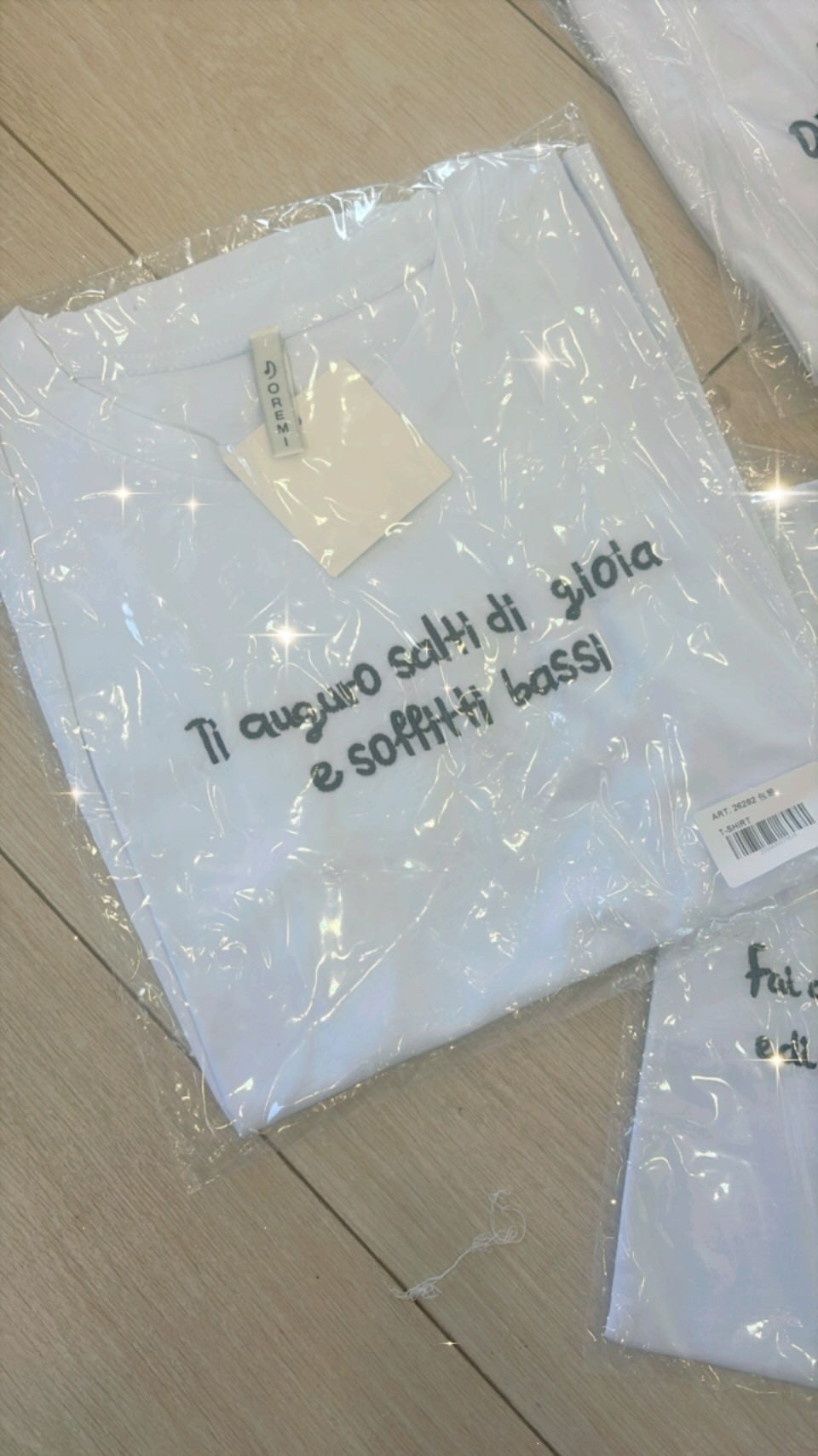 T-shirt con scritte