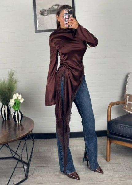 Maglia in seta con pizzo trasversale ￼